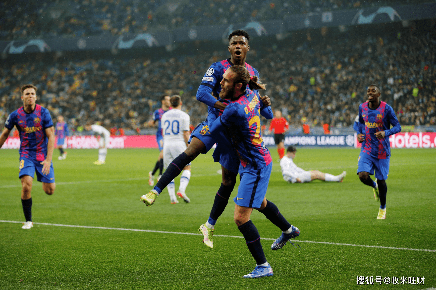  转会期巴塞罗那备战国王杯；状态回暖细节曝光；质疑声仍在；临场指挥获称赞