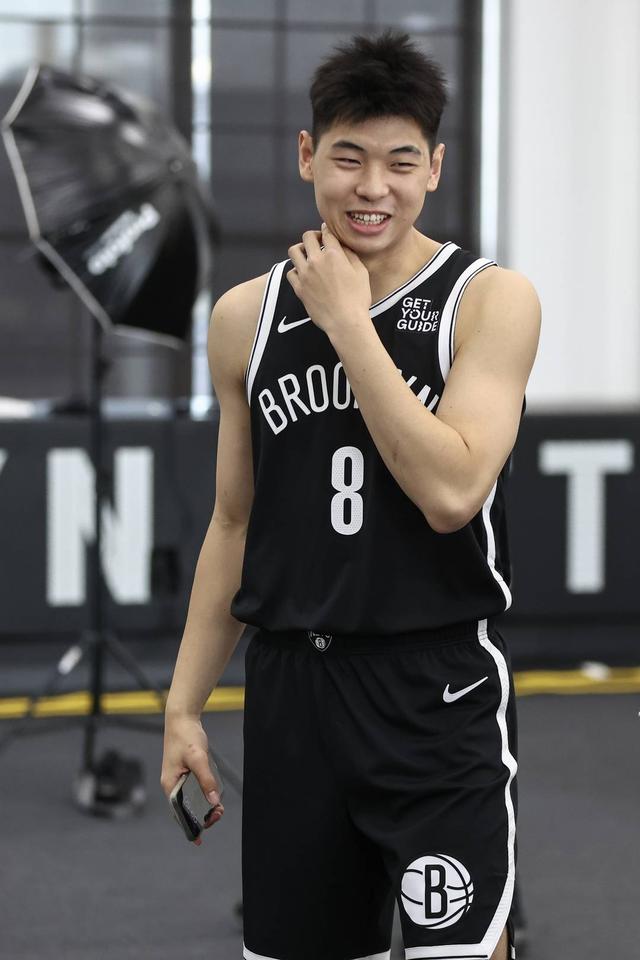 集结日体能课后，布鲁克林篮网回应争议备战NBA季后赛，更衣室稳定，纪律约束更严格的简单介绍