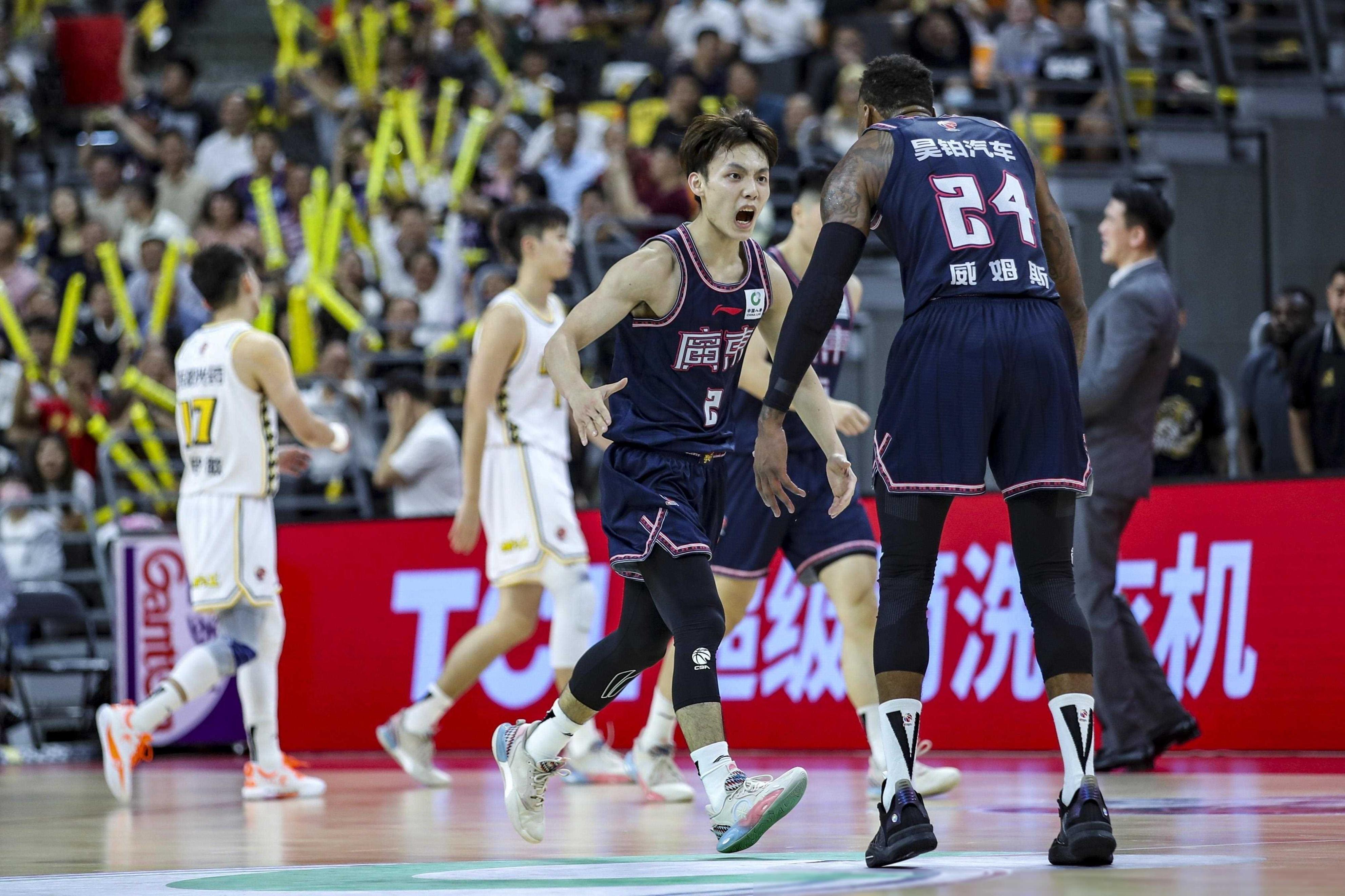 kaiyun官网app下载 -包含今夜突围战来临,洛杉矶快船围绕CBA常规赛造点机会,话题不断,赛季目标并未改变的词条